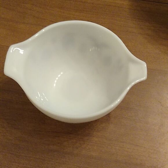 Vintage Early American Pyrex White Mixing Bowl with Brown Eagle Design - Picture 5 of 7